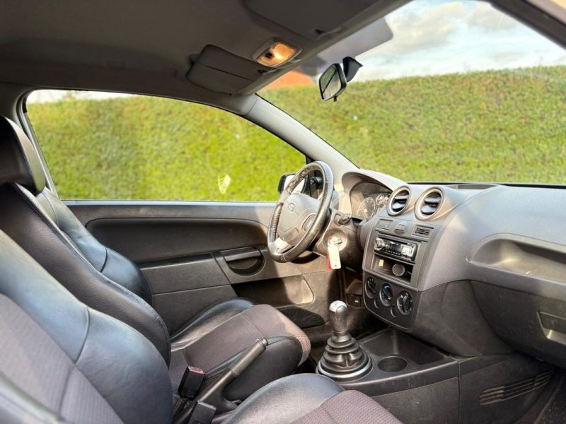✅ Magnifique FORD FIESTA 1.6 16V Pack Sport ST