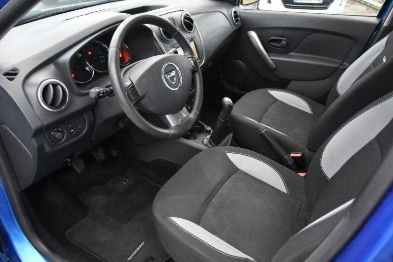 DACIA SANDERO STEPWAY 1.5 DCI 90CH PRESTIGE -DISTRI ET EMBRAYAGE NEUFS 2014