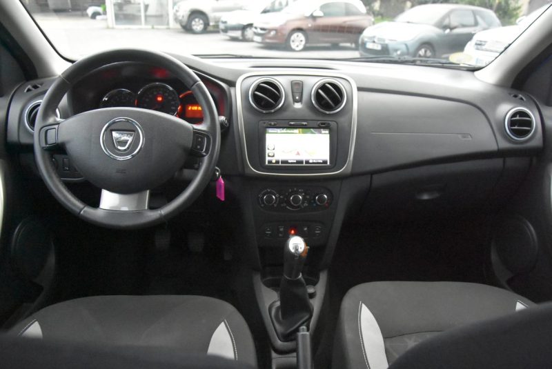 DACIA SANDERO STEPWAY 1.5 DCI 90CH PRESTIGE -DISTRI ET EMBRAYAGE NEUFS 2014