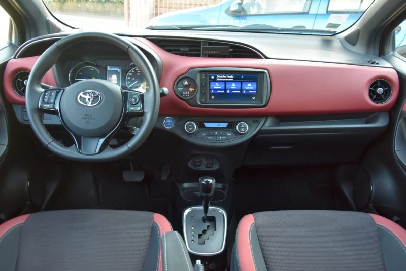 TOYOTA YARIS 100H COLLECTION - 50 000 KM -GARANTIE 12 MOIS 2020