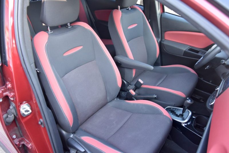 TOYOTA YARIS 100H COLLECTION - 50 000 KM -GARANTIE 12 MOIS 2020