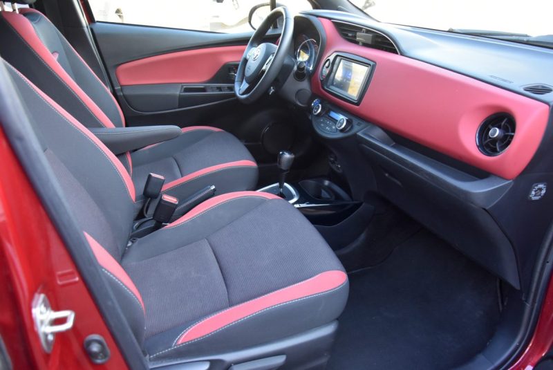TOYOTA YARIS 100H COLLECTION - 50 000 KM -GARANTIE 12 MOIS 2020