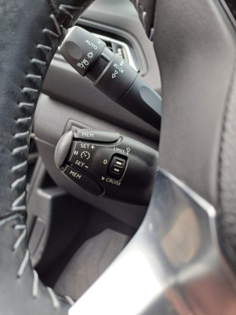 PEUGEOT 308 II 1.6 E-HDI FAP 115CH ALLURE 5P 2013