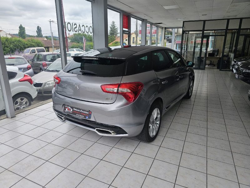 DS DS 5 BLUEHDI 180CH BE CHIC S&S EAT6 ANNEE2016 195000KM