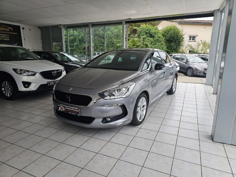DS DS 5 BLUEHDI 180CH BE CHIC S&S EAT6 ANNEE2016 195000KM