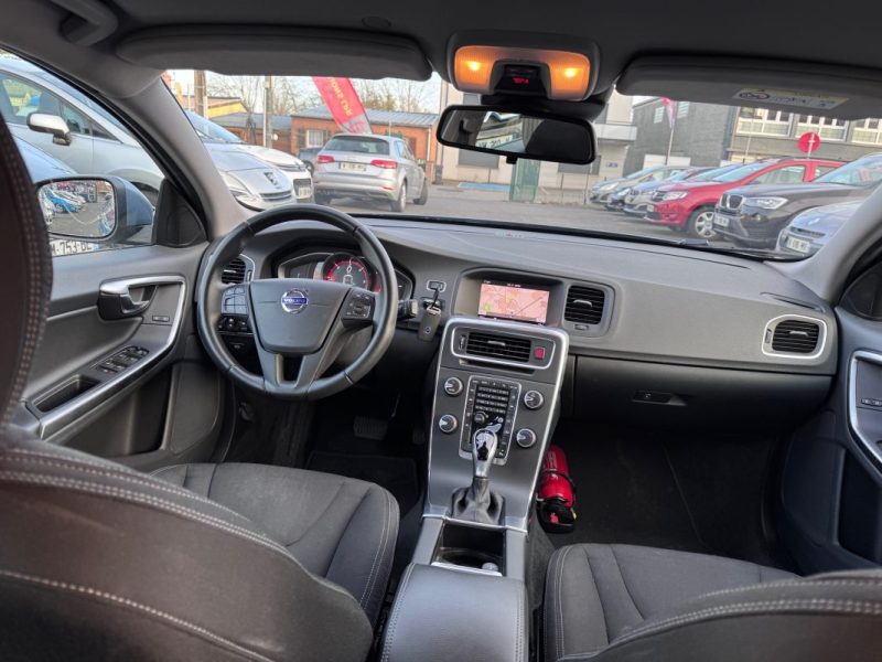 VOLVO  V60 D2 2.0 D 120CV DIN ET 6SC FISCAUX  2017