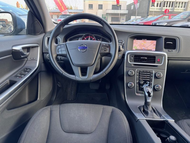VOLVO  V60 D2 2.0 D 120CV DIN ET 6SC FISCAUX  2017
