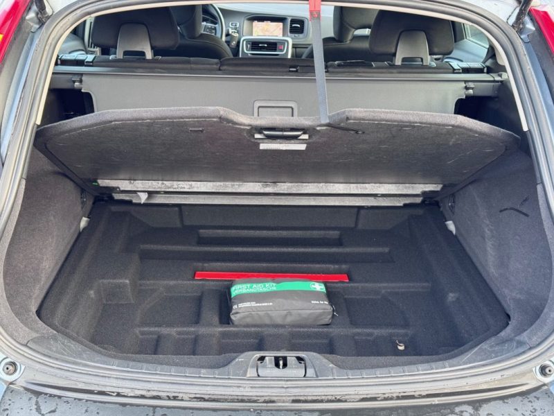 VOLVO  V60 D2 2.0 D 120CV DIN ET 6SC FISCAUX  2017