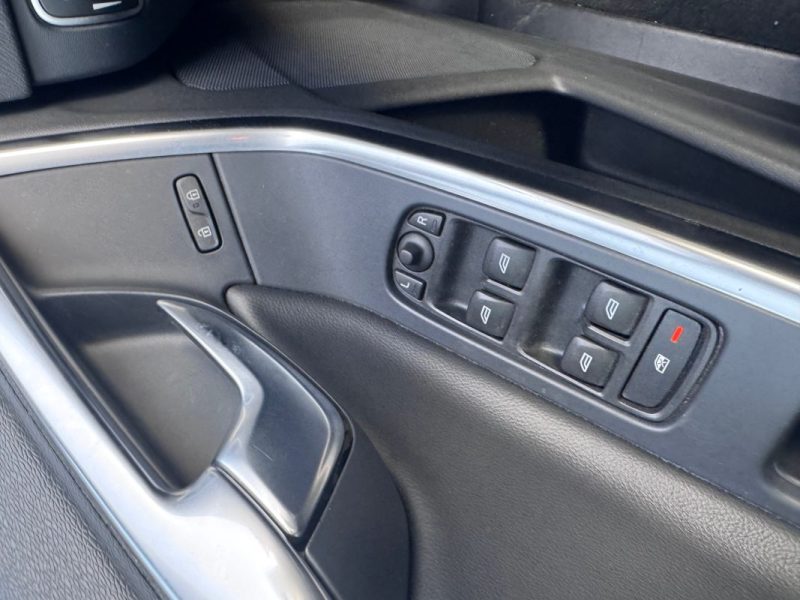 VOLVO  V60 D2 2.0 D 120CV DIN ET 6SC FISCAUX  2017