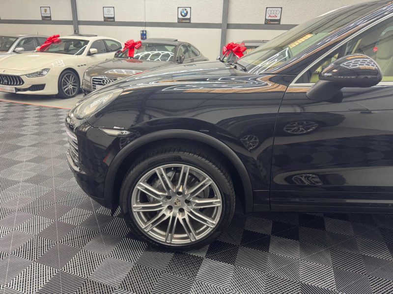 PORSCHE CAYENNE II 3.0 D V6 245ch TIPTRONIC S GARANTIE 12 MOIS HISTORIQUE COMPLET 2EME MAIN  