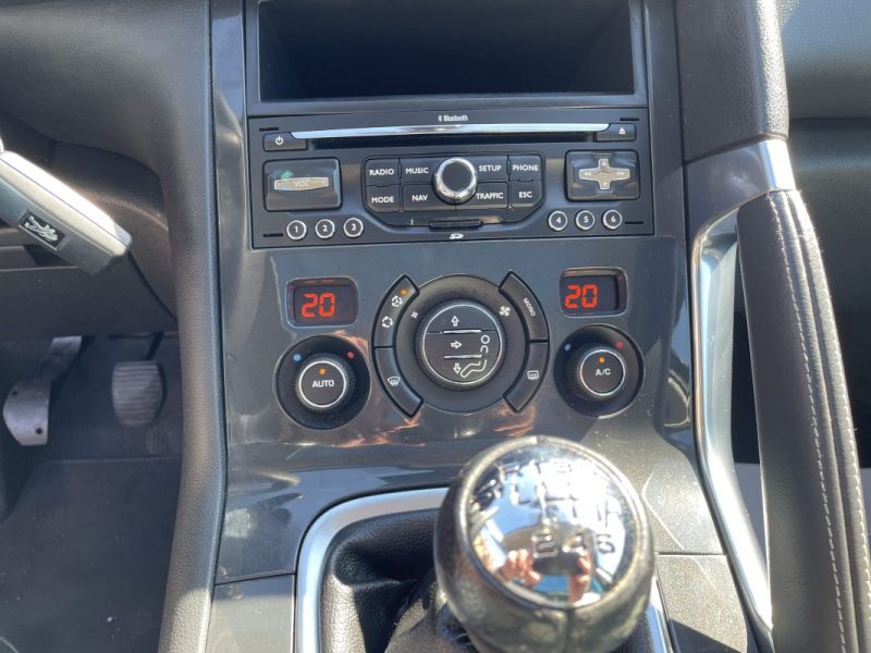 PEUGEOT 3008 1.6 HDI 112CV ROLAND GARROS  GARANTIE 3/12 MOIS 2012