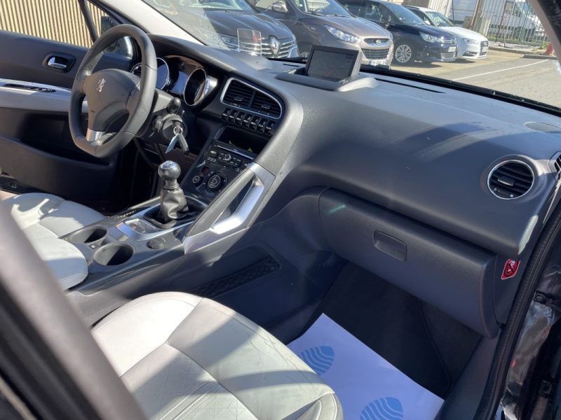 PEUGEOT 3008 1.6 HDI 112CV ROLAND GARROS  GARANTIE 3/12 MOIS 2012