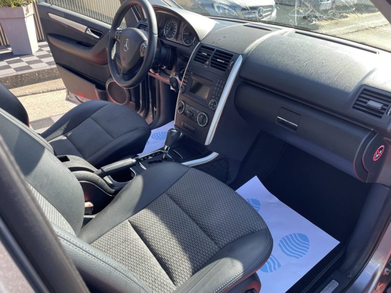MERCEDES CLASSE A A180 CDI 109CV BA  AVANTGARDE  GARANTIE 3/12 MOIS 2010
