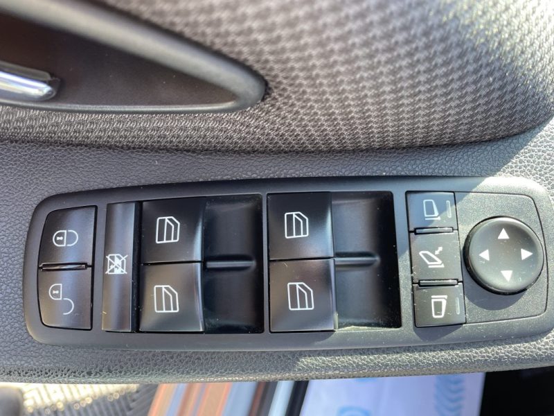 MERCEDES CLASSE A A180 CDI 109CV BA  AVANTGARDE  GARANTIE 3/12 MOIS 2010