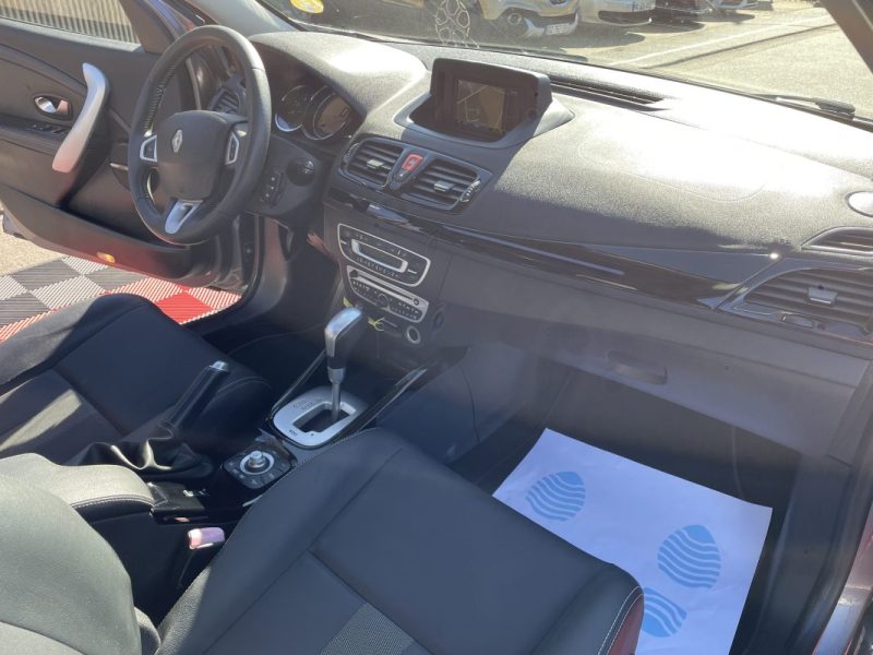 RENAULT MEGANEIII 1.5 DCI 110CV BOSE  EDC  GARANTIE 3/12 MOIS 2011