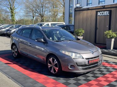 RENAULT MEGANEIII 1.5 DCI 110CV BOSE  EDC  GARANTIE 3/12 MOIS 2011