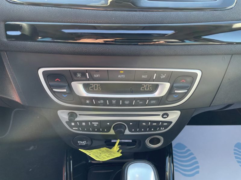 RENAULT MEGANEIII 1.5 DCI 110CV BOSE  EDC  GARANTIE 3/12 MOIS 2011