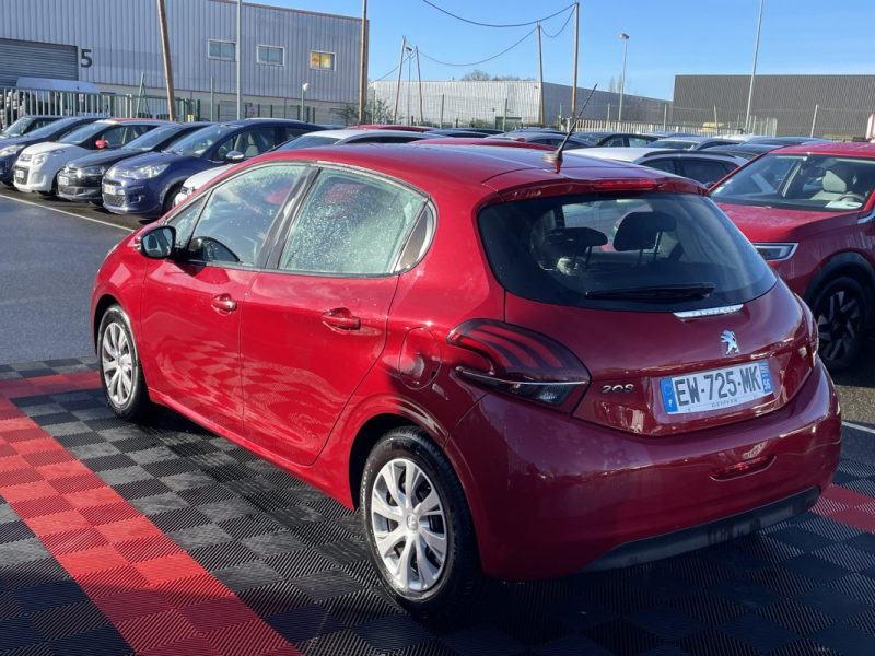 PEUGEOT 208 1.2L 68CV  5P  GARANTIE 3/12 MOIS 2018