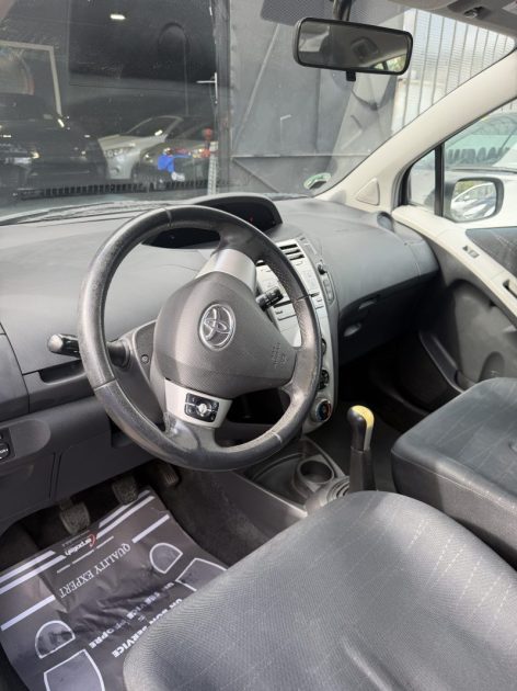 TOYOTA YARIS 1.4 D-4D SOL 2008 - 63 018Kms - Distrib ok - Premier Main - Suivit TOYOTA