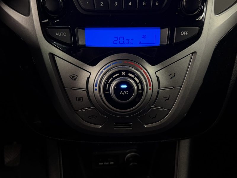 HYUNDAI IX20 1.6 CRDi 115 PACK PREMIUM TOIT PANORAMIQUE - LIRE L ANNONCE