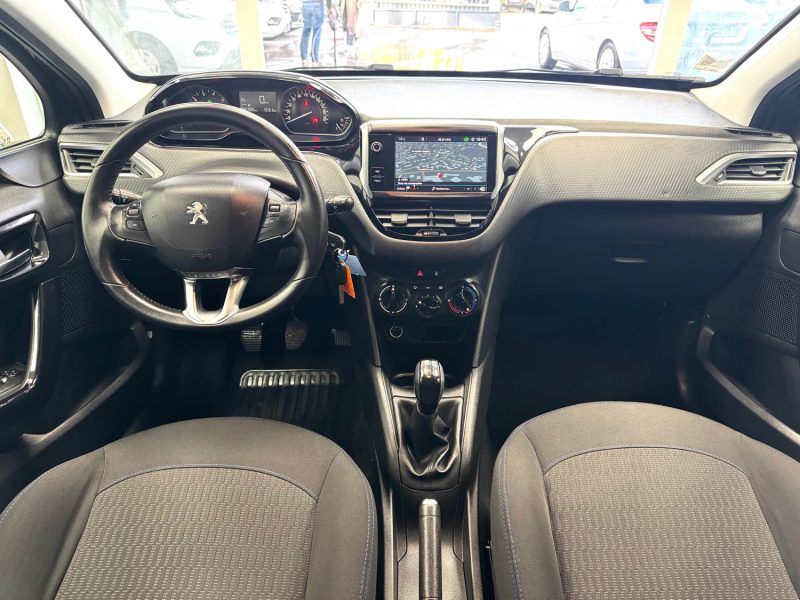 PEUGEOT 208 1.2 ESSENCE 82CH SIGNATURE BVM5 2019