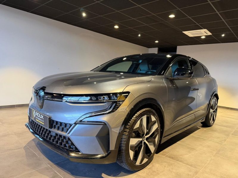 RENAULT MEGANE TECHNO EV60 220CH SUPER CHARGE / PACK HIVER / POMPE A CHALEUR /  2023