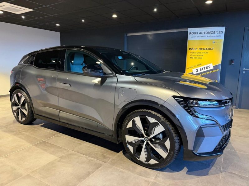 RENAULT MEGANE TECHNO EV60 220CH SUPER CHARGE / PACK HIVER / POMPE A CHALEUR /  2023