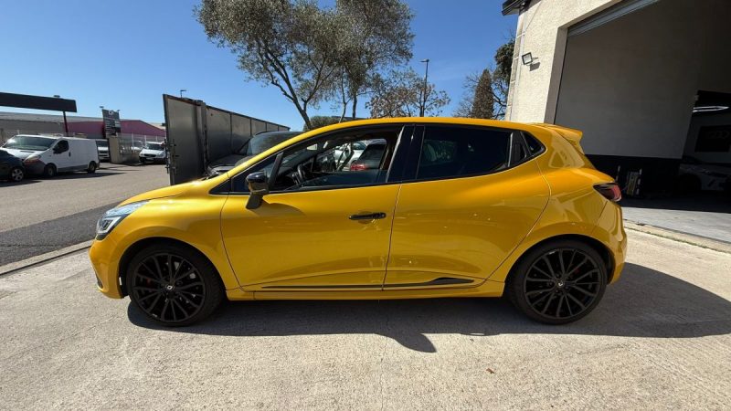 RENAULT CLIO IV 1.6 T 200CH RS EDC 5P 2018
