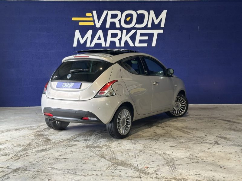 LANCIA YPSILON 0.9 TWIN AIR 85 CH PLATINUM  EMBRAYAGE NEUF 2012