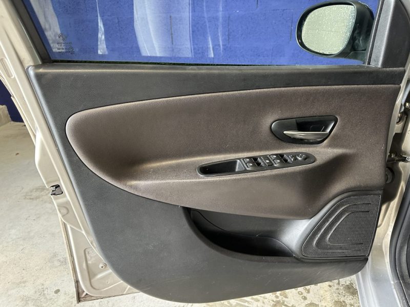 LANCIA YPSILON 0.9 TWIN AIR 85 CH PLATINUM  EMBRAYAGE NEUF 2012