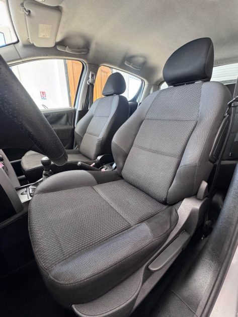 Peugeot 207 1.4 HDi Diesel – 2011 – Distribution neuve – Garantie 12 mois – 159 500 km
