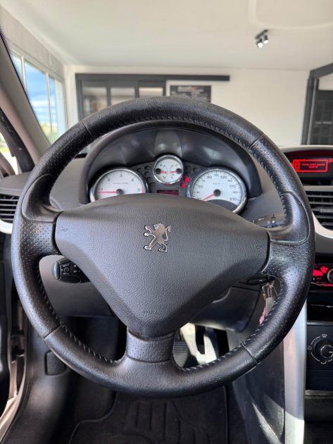 Peugeot 207 1.4 HDi Diesel – 2011 – Distribution neuve – Garantie 12 mois – 159 500 km