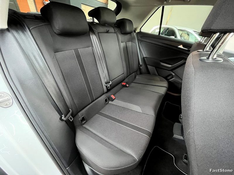 VOLKSWAGEN T-ROC 1.5 TSI EVO 150CV LIFE 1ST / SUIVI  VW / CAMERA/ COCKPITE / GARANTIE 12 OU 60 MOIS 2022