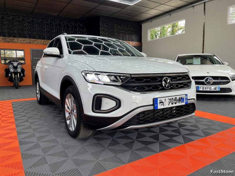 VOLKSWAGEN T-ROC 1.5 TSI EVO 150CV LIFE 1ST / SUIVI  VW / CAMERA/ COCKPITE / GARANTIE 12 OU 60 MOIS 2022