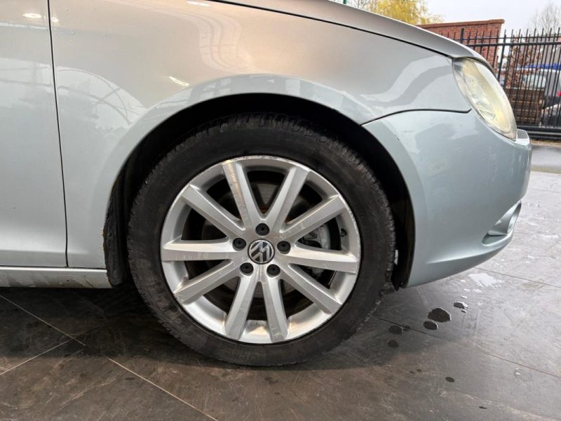 🔹 Volkswagen EOS 2.0 TDI 140 DSG Cabriolet – Cuir – GPS – Toit pano – Suivi complet – Garantie 🚗