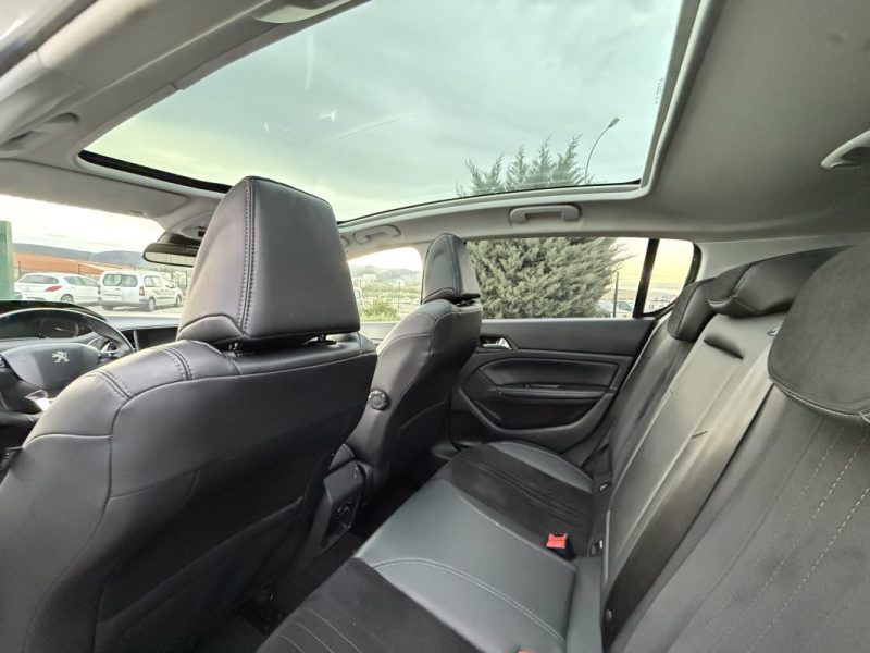 Peugeot 308 II 2.0L HDi 150ch Féline Boite Auto Garantie 6 Mois