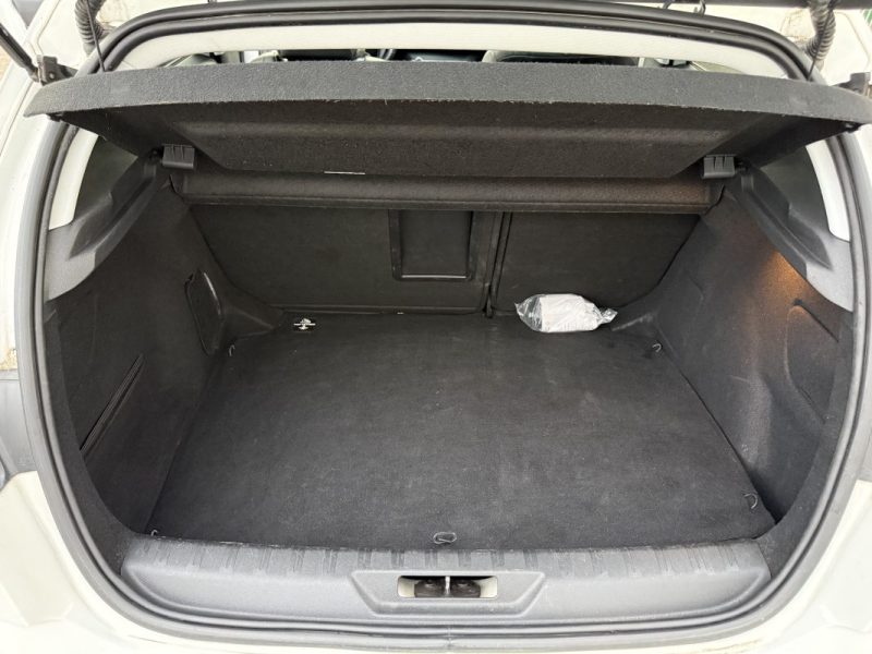 Peugeot 308 II 2.0L HDi 150ch Féline Boite Auto Garantie 6 Mois