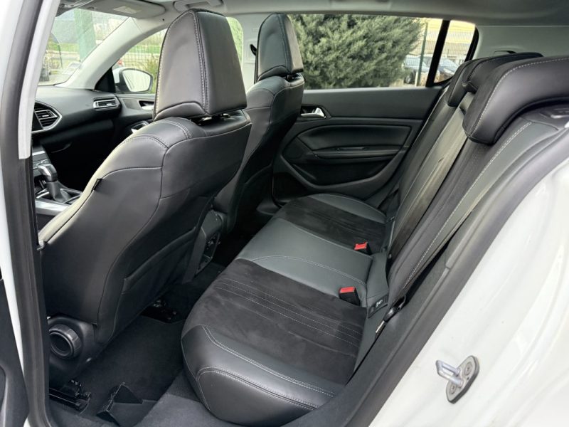 Peugeot 308 II 2.0L HDi 150ch Féline Boite Auto Garantie 6 Mois