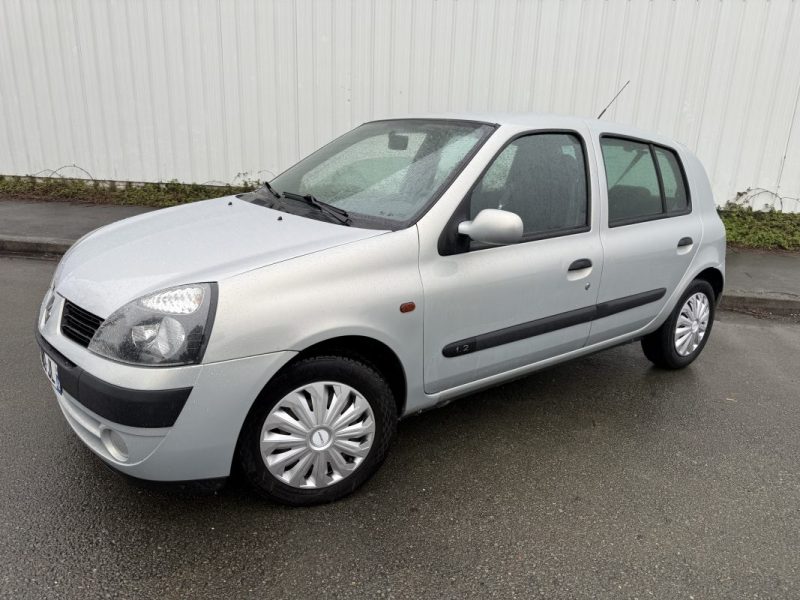 RENAULT CLIO AUTHENTIQUE 1.2 2002