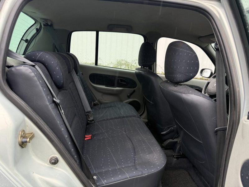 RENAULT CLIO AUTHENTIQUE 1.2 2002