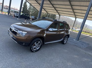 DACIA DUSTER 1.5 DCI prestige 4X4 2013