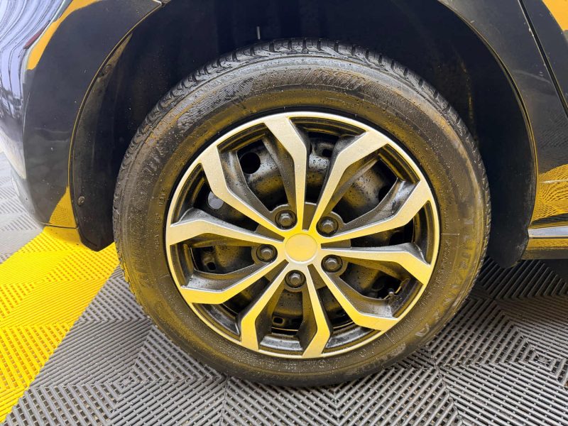 VOLKSWAGEN POLO 1.2 60 TRENDLINE 