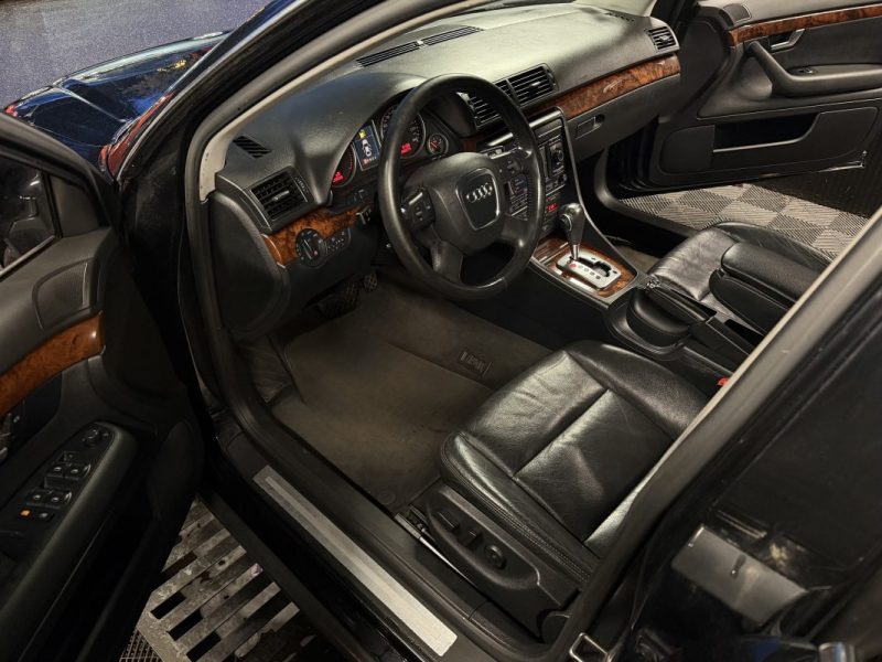 AUDI A4 II AMBITION LUXE 2.0 TDI 140 Cv BOITE AUTOMATIQUE / INTERIEUR CUIR ECRAN GPS