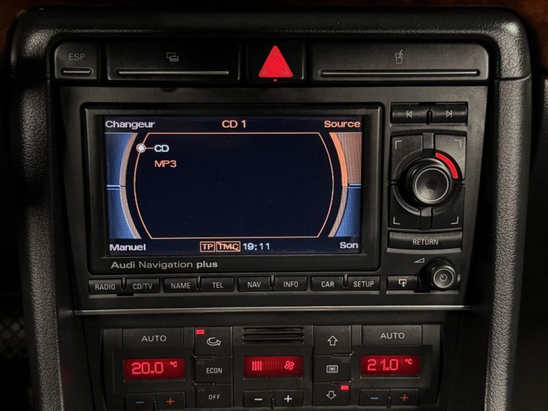 AUDI A4 II AMBITION LUXE 2.0 TDI 140 Cv BOITE AUTOMATIQUE / INTERIEUR CUIR ECRAN GPS