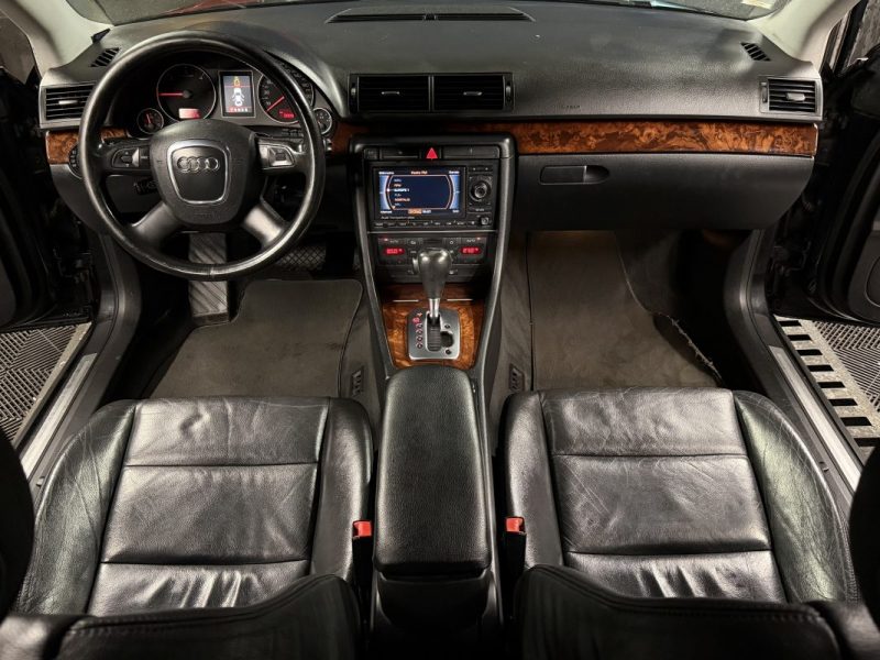 AUDI A4 II AMBITION LUXE 2.0 TDI 140 Cv BOITE AUTOMATIQUE / INTERIEUR CUIR ECRAN GPS