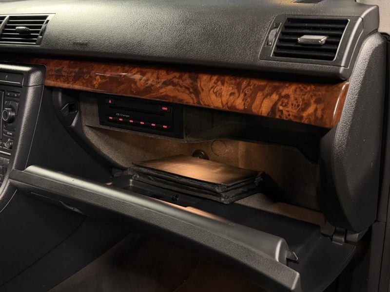 AUDI A4 II AMBITION LUXE 2.0 TDI 140 Cv BOITE AUTOMATIQUE / INTERIEUR CUIR ECRAN GPS