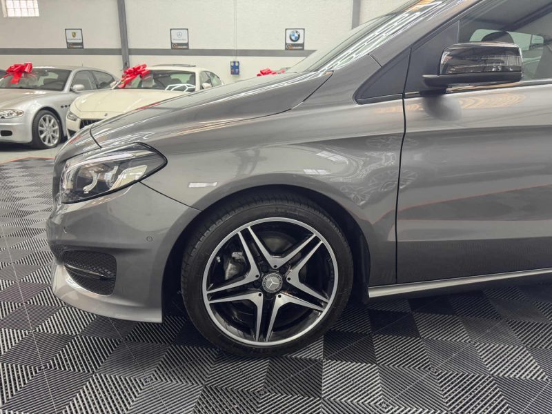 MERCEDES CLASSE B PHASE 2 180 1.6 122ch FASCINATION 1ERE MAIN GARANTIE 12 MOIS HISTORIQUE COMPLET