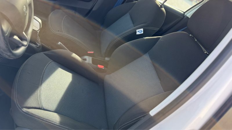 PEUGEOT 208 1.0 E THP  LIKE  5P 2014