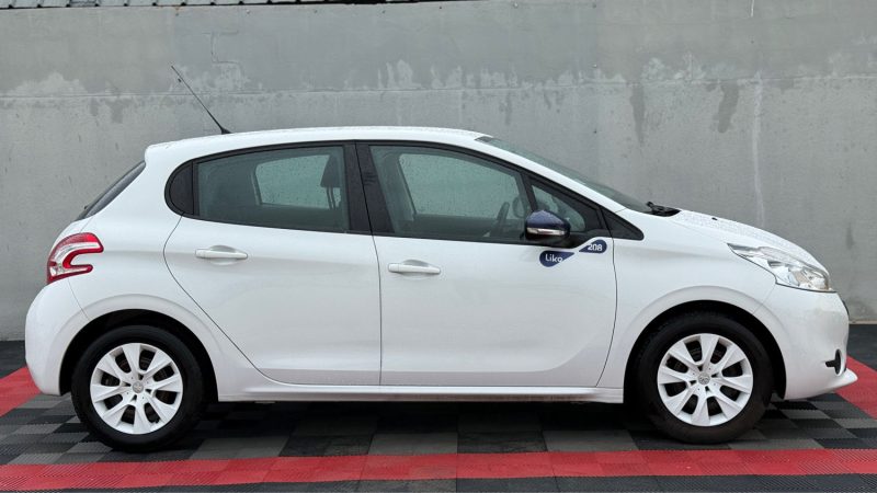 PEUGEOT 208 1.0 E THP  LIKE  5P 2014