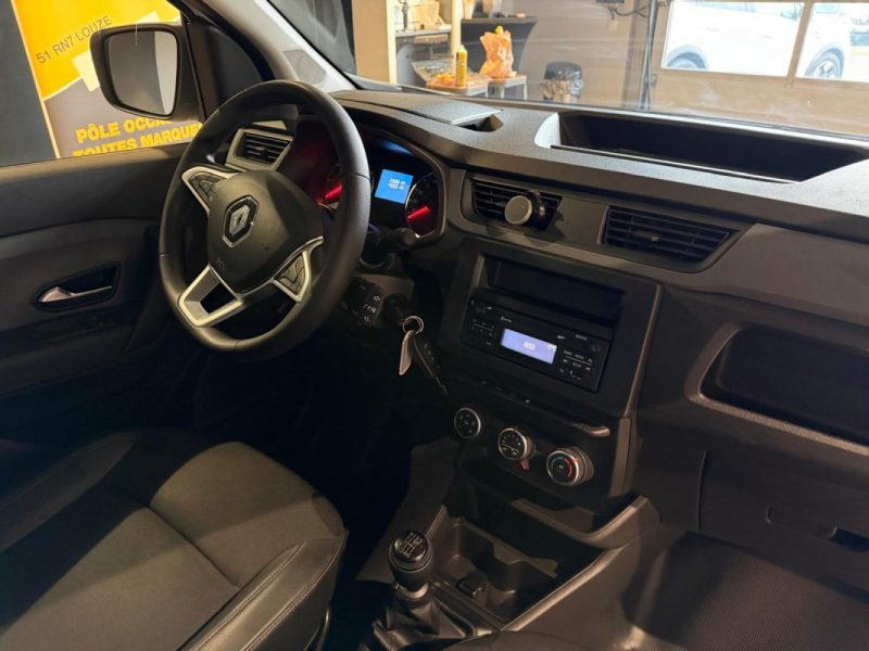 RENAULT EXPRESS 1.5 BLUE DCI 95CH CONFORT / PACK OFFROAD / HABILLAGE BOIS / TVA RECUPERABLE  2022